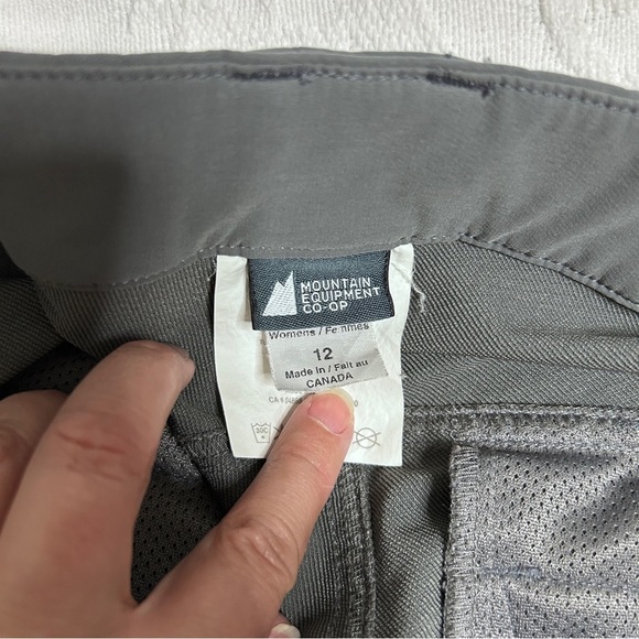 MEC Mountain Equipment Co-op Women's Gray cropped jorts pants size 12 hiking - Picture 11 of 11